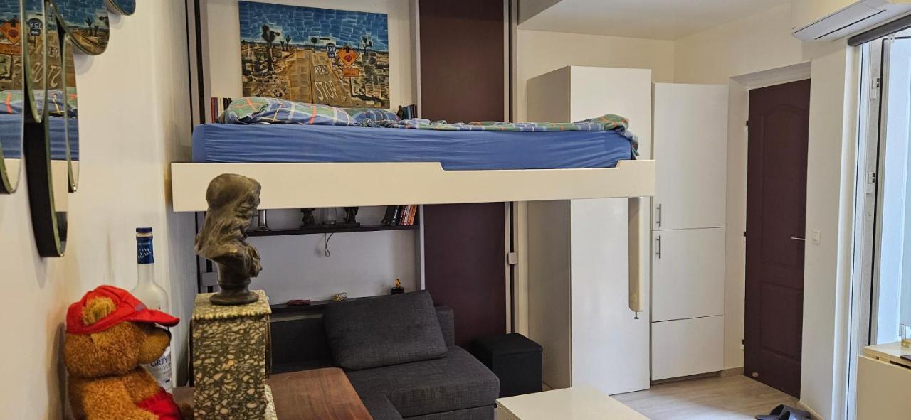 Studio 22M2 A Ivry/Seine-A 200 Metres De Paris. Proche Metro 7 Luaran gambar
